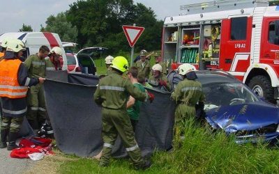 15.07.2013 Verkehrsunfall mit eingeklemmter Person