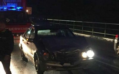 18.11.2017 Aufräumarbeiten nach Auffahrunfall