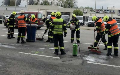 03.05.2019 Aufräumarbeiten nach Verkehrsunfall