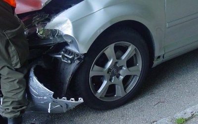 25.05.2012 Aufräumarbeiten nach Verkehrsunfall