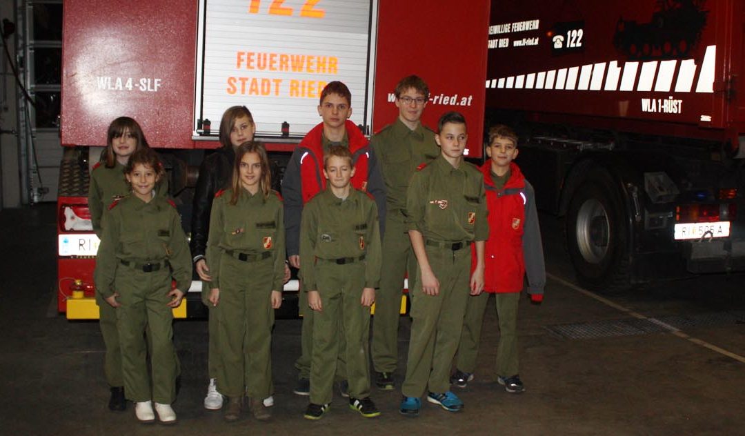 10.12.2016 Jugendgruppe bei der FF Ried