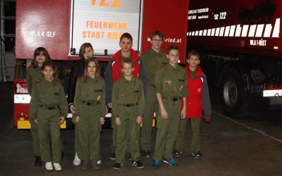 10.12.2016 Jugendgruppe bei der FF Ried