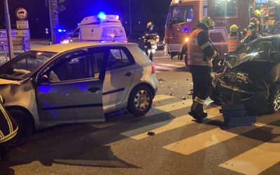 29.01.2022 Verkehrsunfall Aufräumarbeiten Himmelreichkreuzung